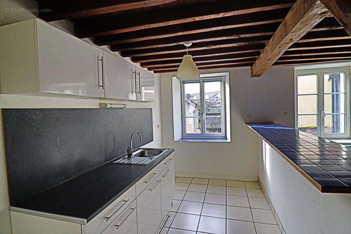 Appartement à SAINT-SATUR