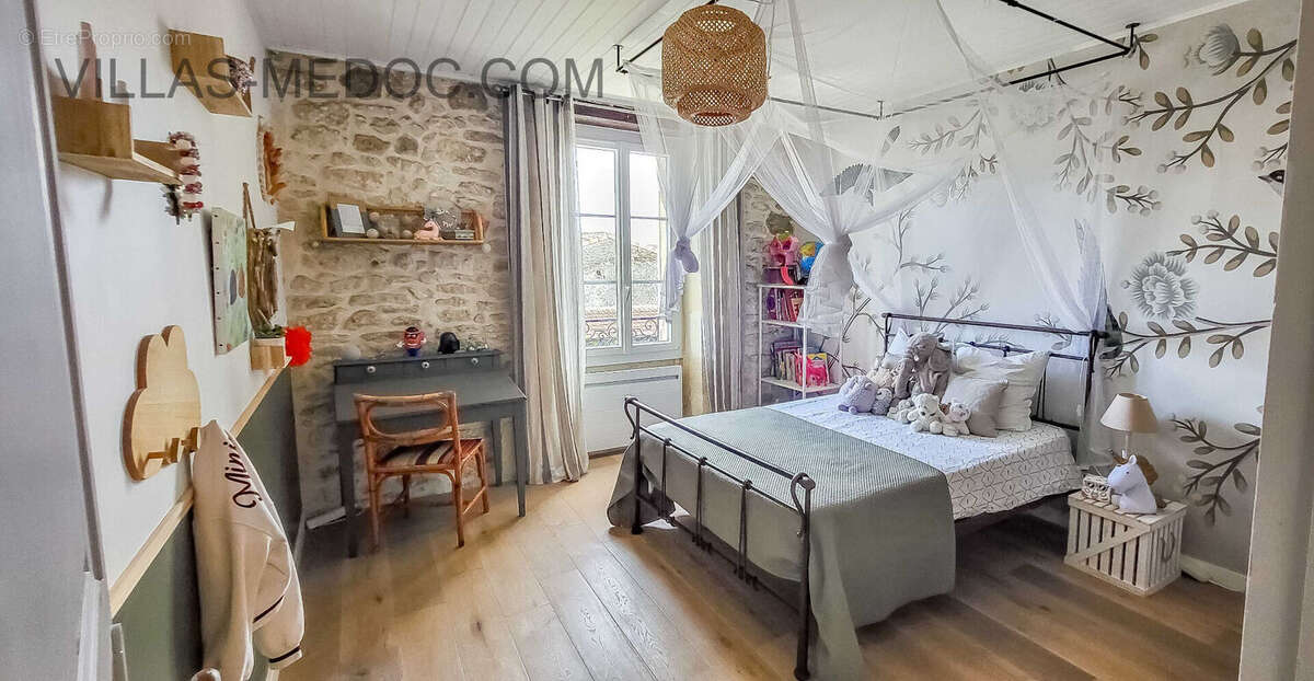 Maison à SAINT-GERMAIN-D'ESTEUIL