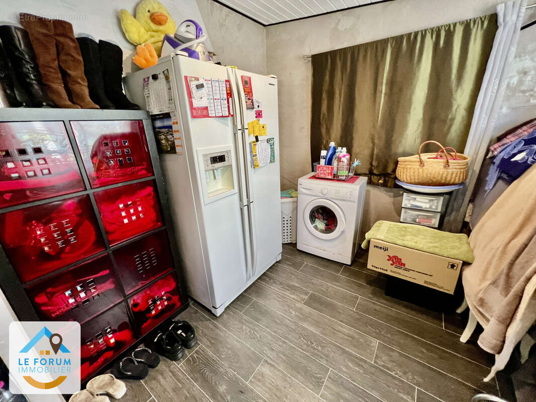 Saint joseph 97480 - villa de plain pied - en parfait etat - beaux volumes - proche des commodites - photo 10