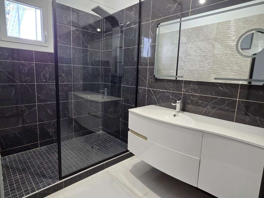 Maison 121 m² à Le Bosc  - photo 7