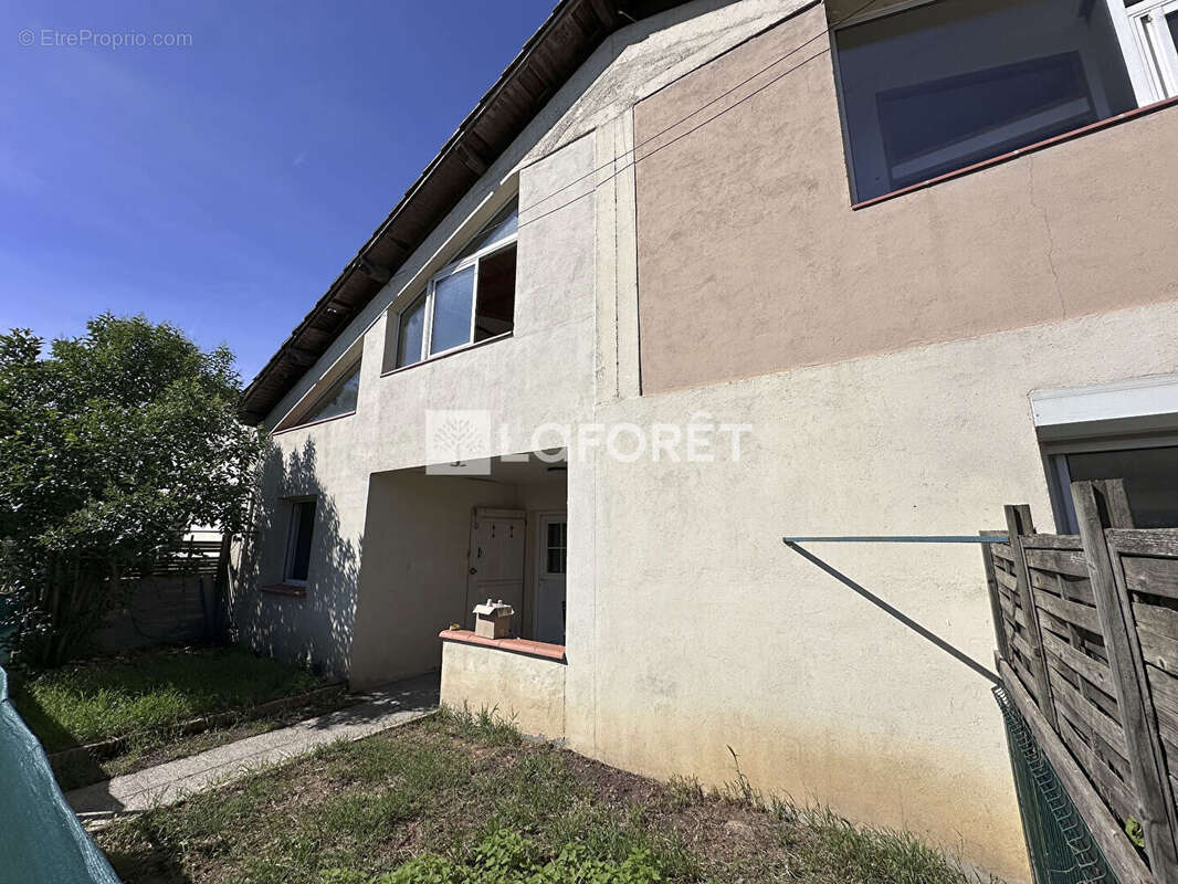 Maison à MONTECH