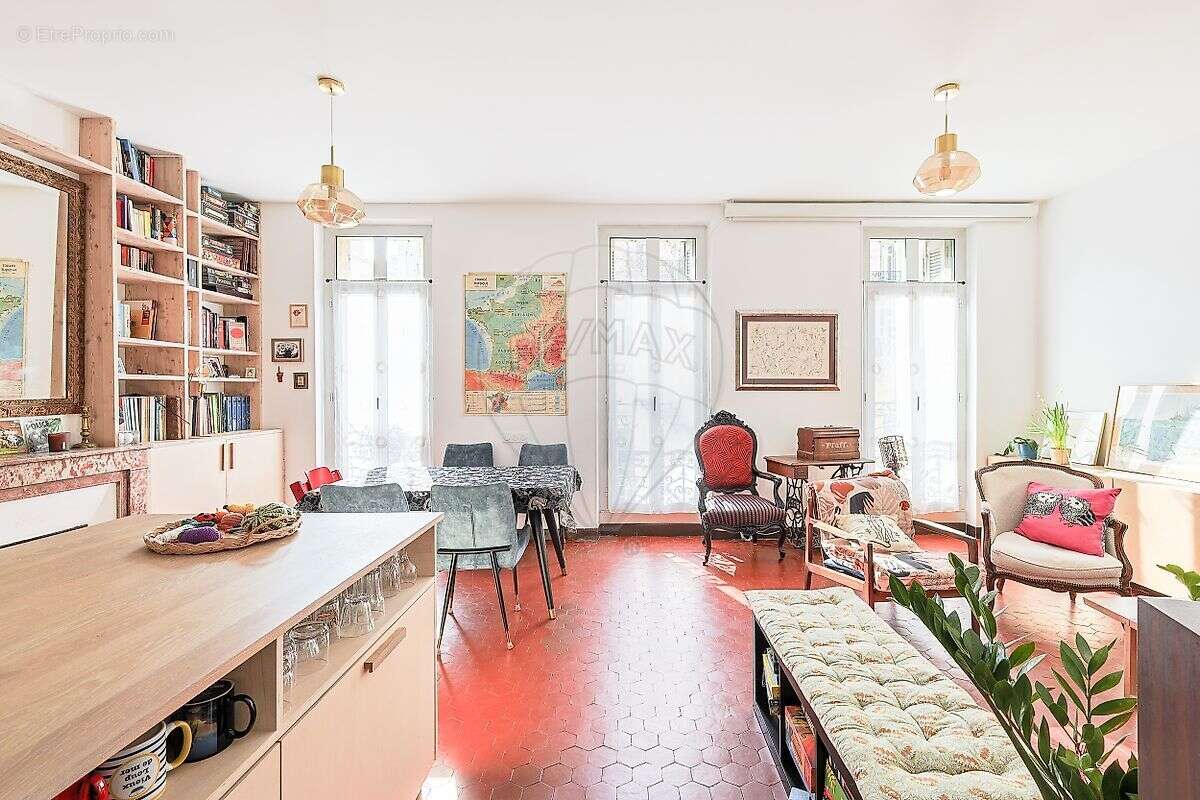 Appartement à MARSEILLE-7E
