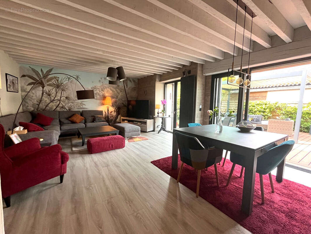 Maison à NEUILLY-EN-THELLE