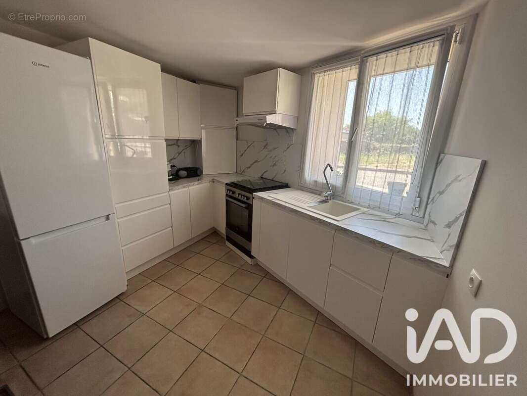 Maison 71 m² à Saint-Jean-De-Muzols  - photo 8