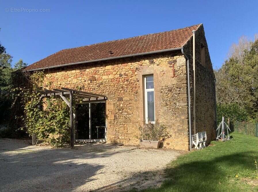Maison à COUX-ET-BIGAROQUE