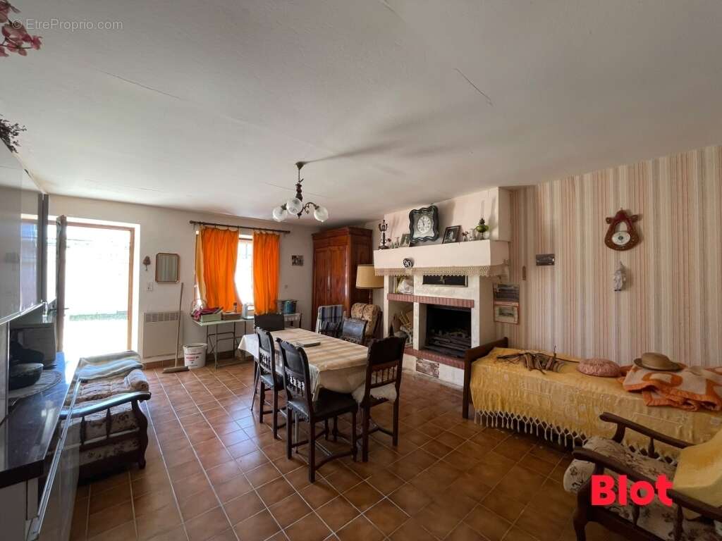 Maison 45 m² à Pance  - photo 3