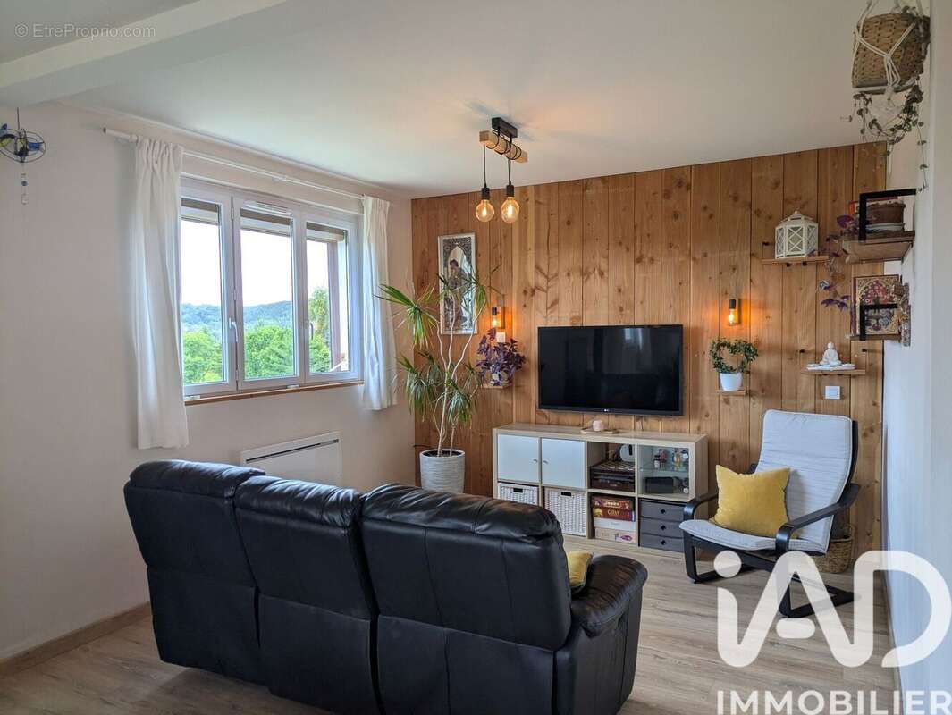 Maison 111 m² à Campagne  - photo 4