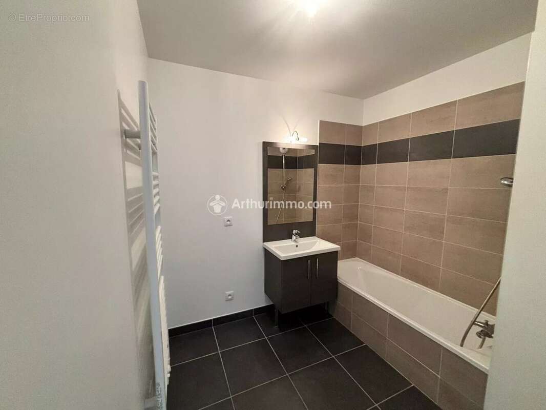 Appartement à SAINT-CERGUES