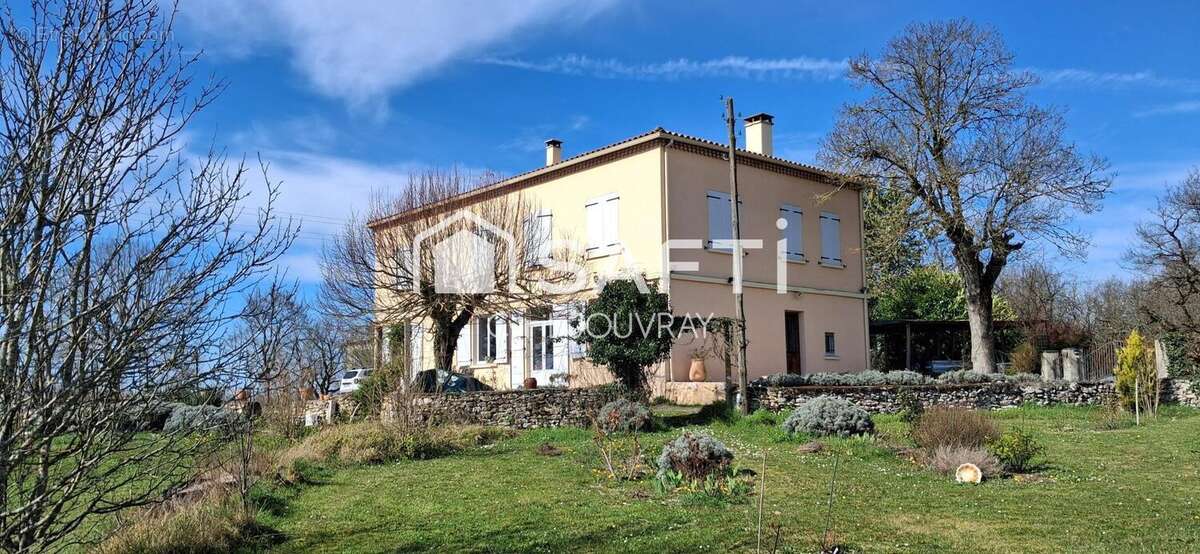 Maison 250 m² à Montpezat-De-Quercy  - photo 2