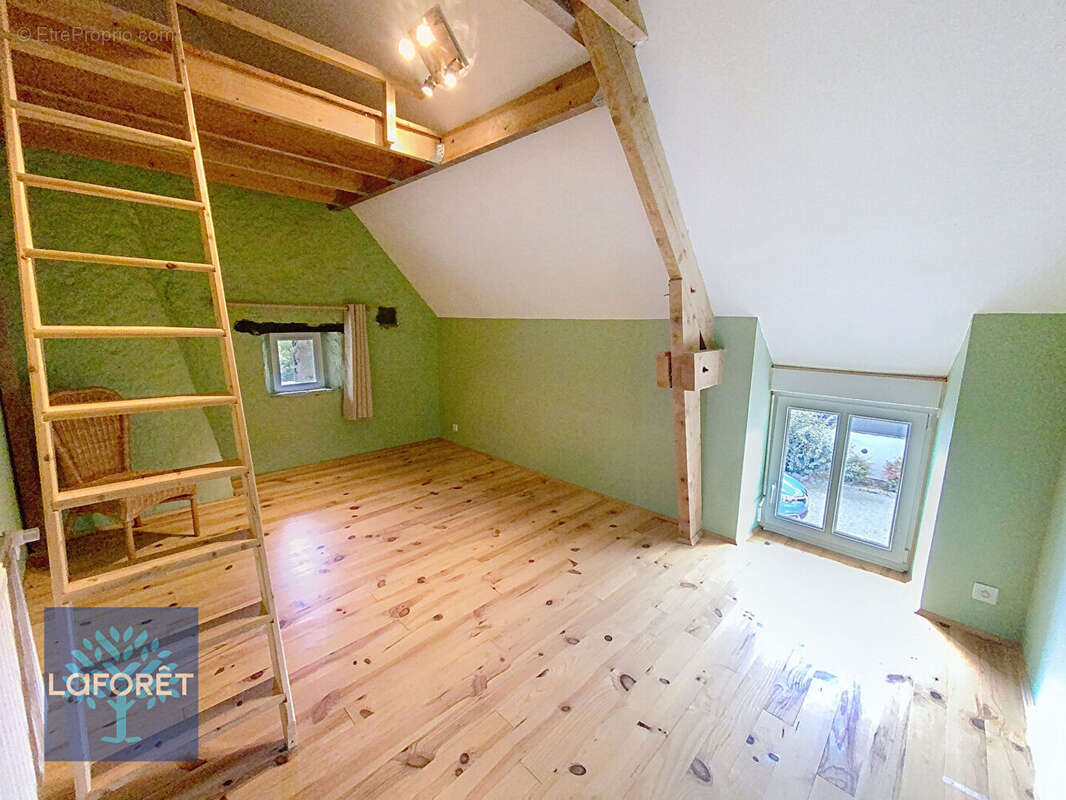 Maison à LA BAZOUGE-DU-DESERT