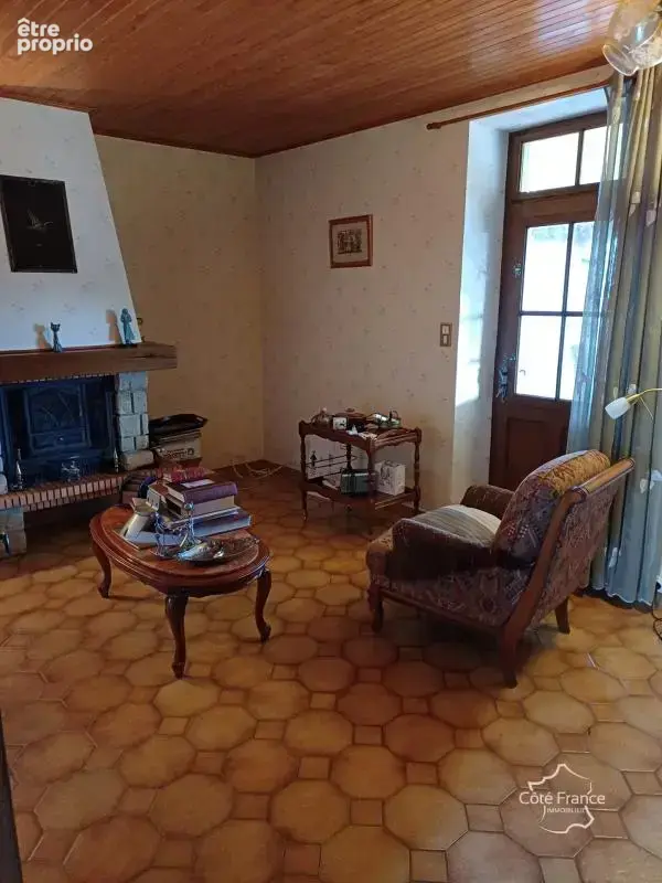 Maison de village rénovée avec dépendances et terrain attena - photo 18