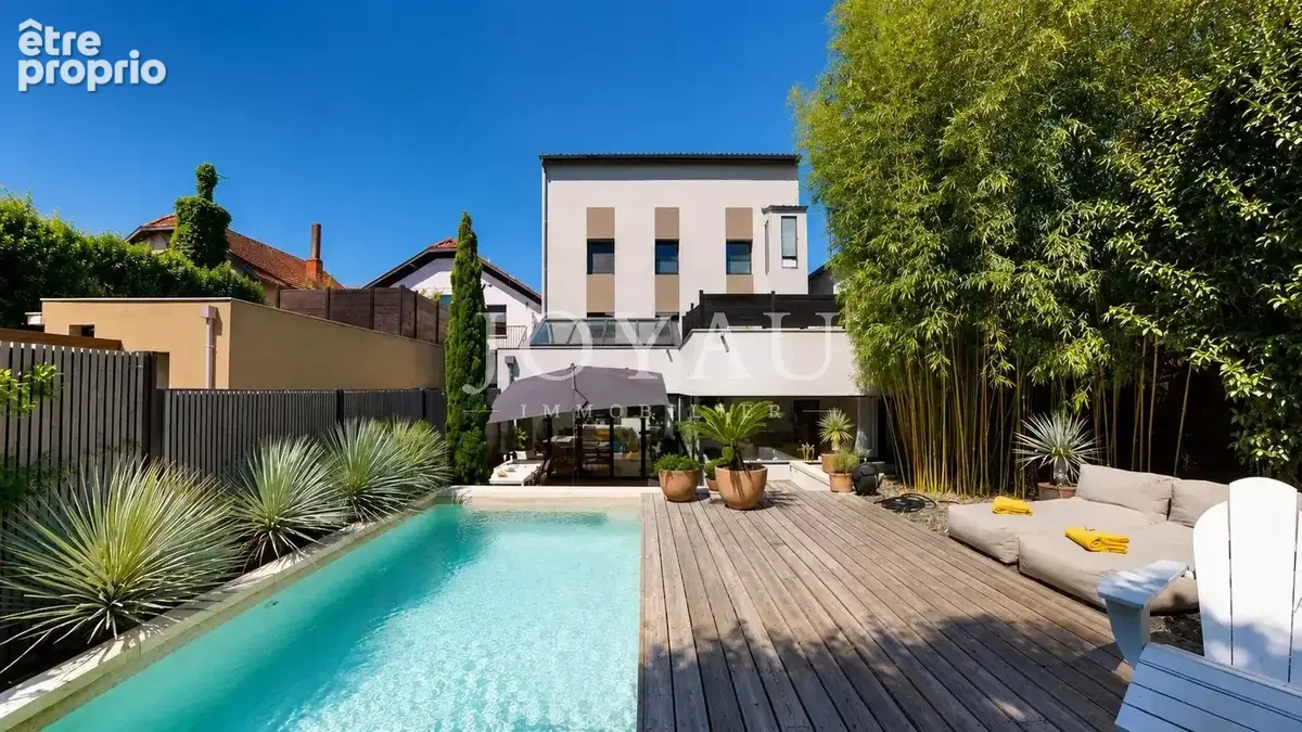 Appartement T4 en Rez-de-jardin avec piscine et garage - Côte Pavée - photo 2