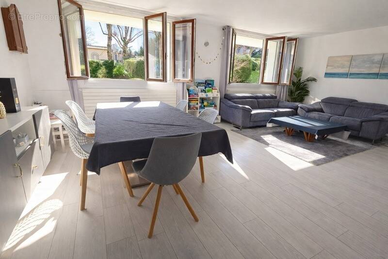 Appartement à BOUGIVAL