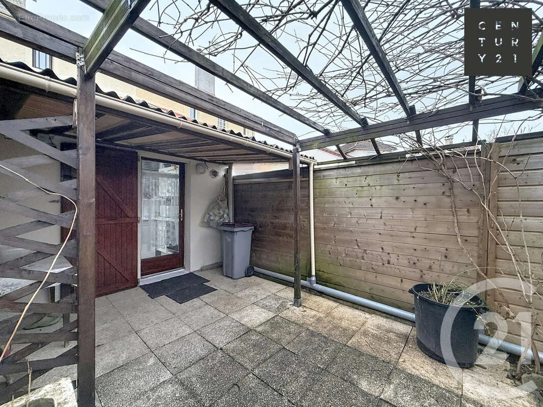 Maison à SAINT-ANDRE-LES-VERGERS