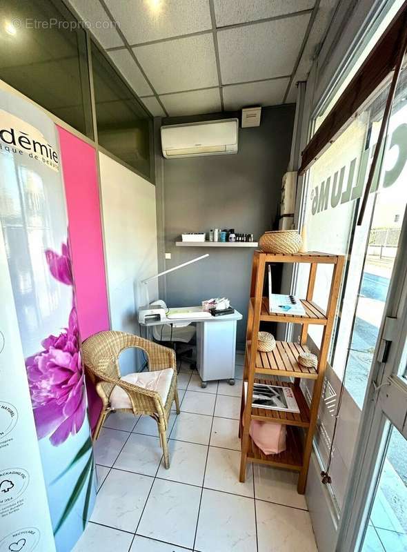 Commerce à MARSEILLE-8E