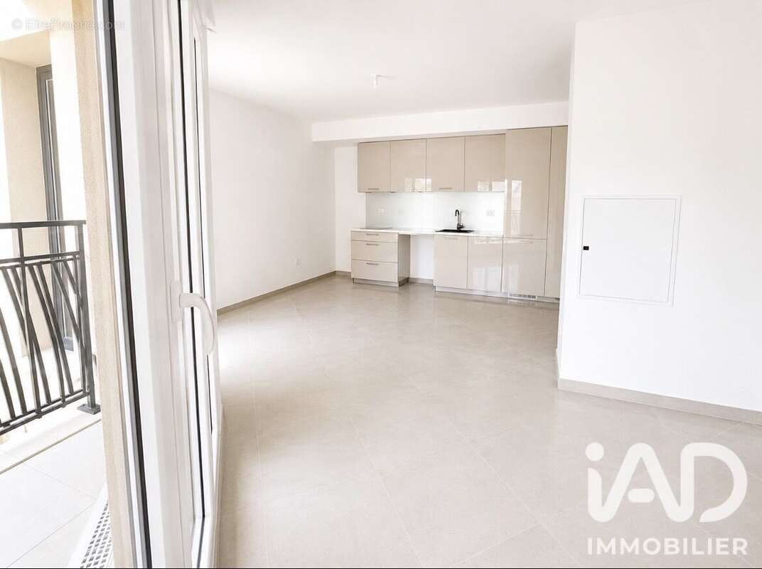 Photo 3 - Appartement à LE PERREUX-SUR-MARNE