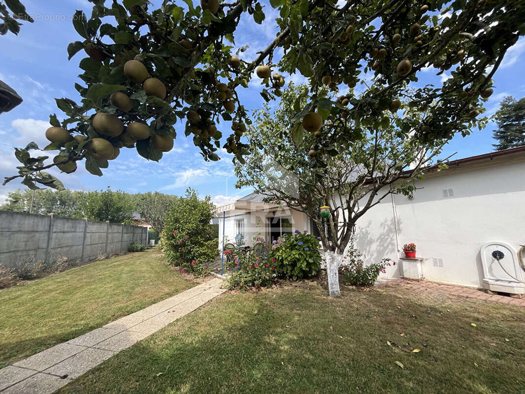 Maison à BOURG-ACHARD