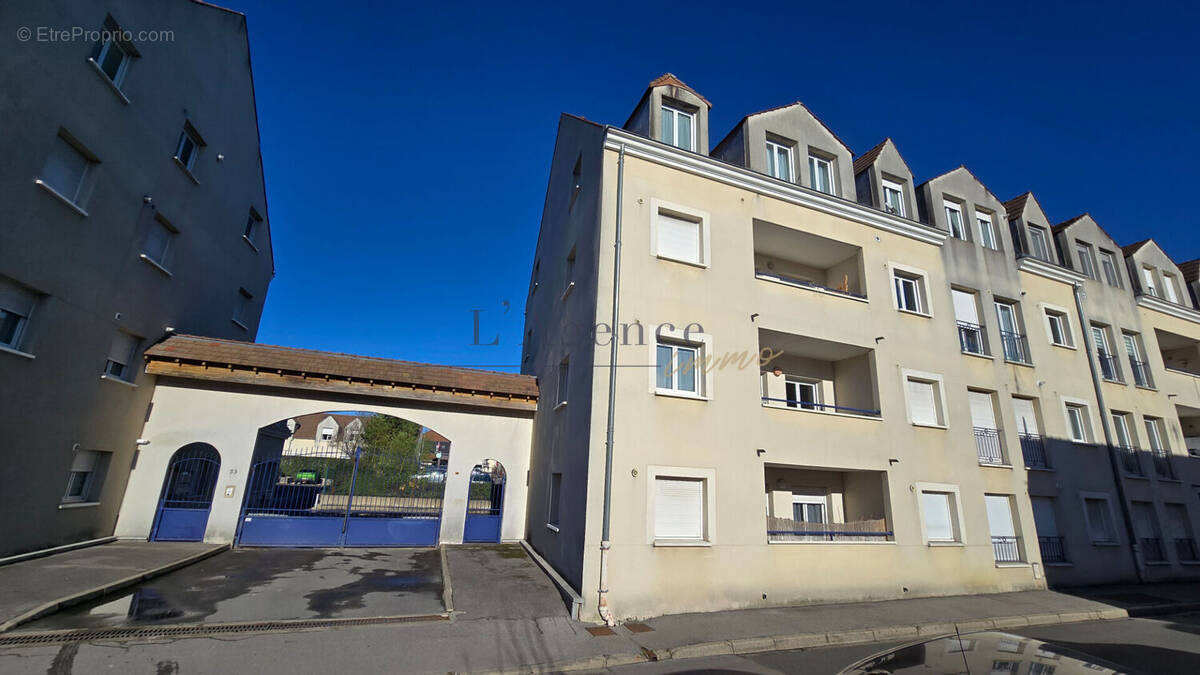 Appartement à LAMORLAYE