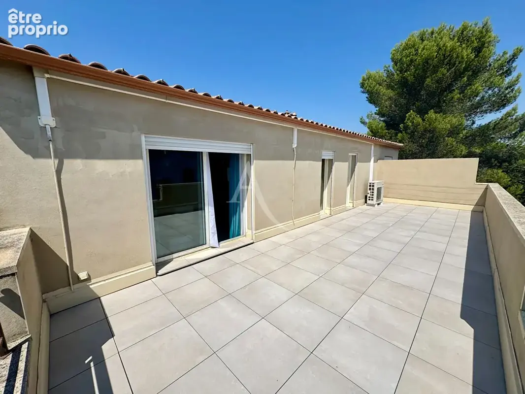 Appartement à NIMES
