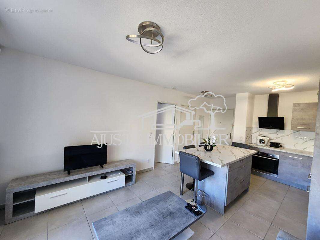 Appartement à PORT-DE-BOUC