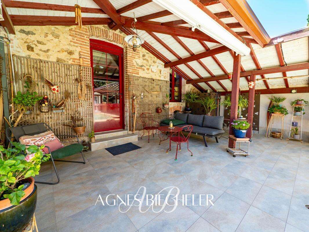 Maison à MONTESQUIEU-DES-ALBERES