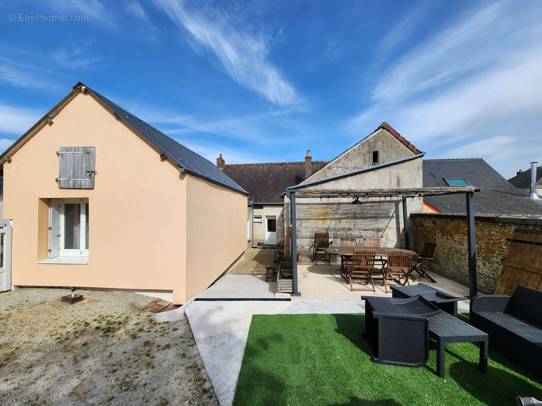 Maison à MARIGNE-LAILLE