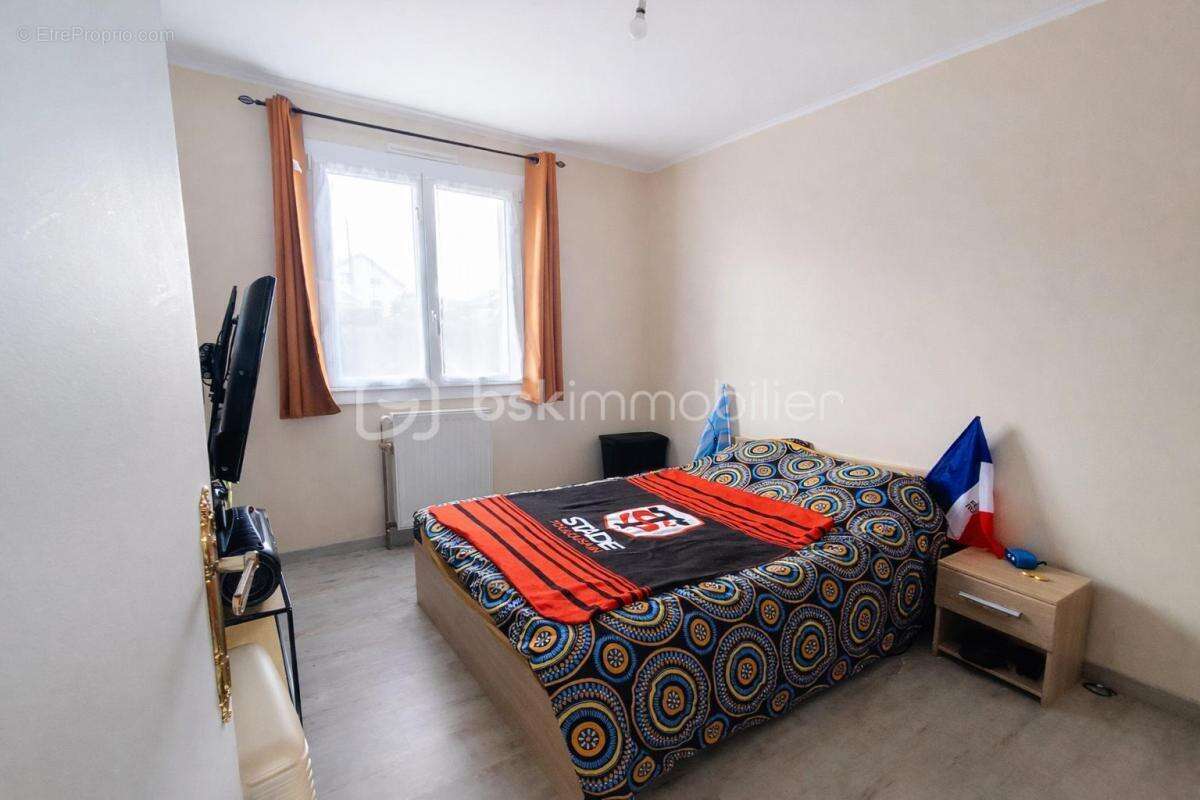 Maison à BUSSY-EN-OTHE