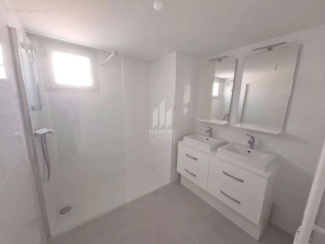 Appartement à MOIRANS