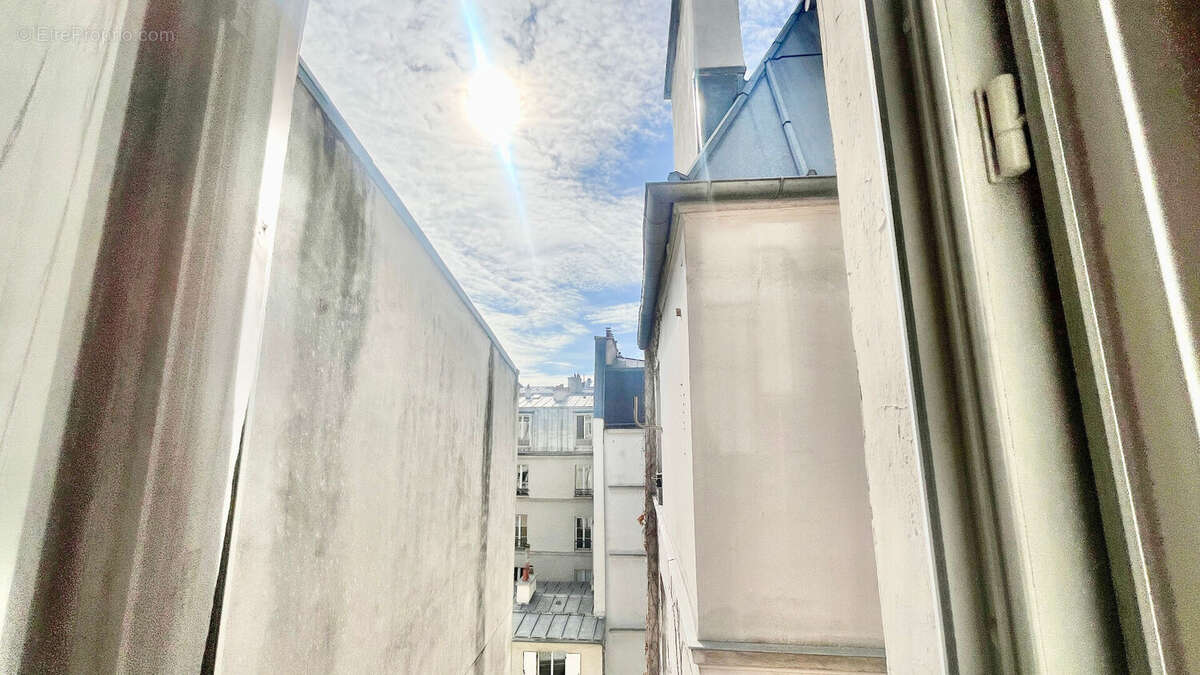 Appartement à PARIS-11E