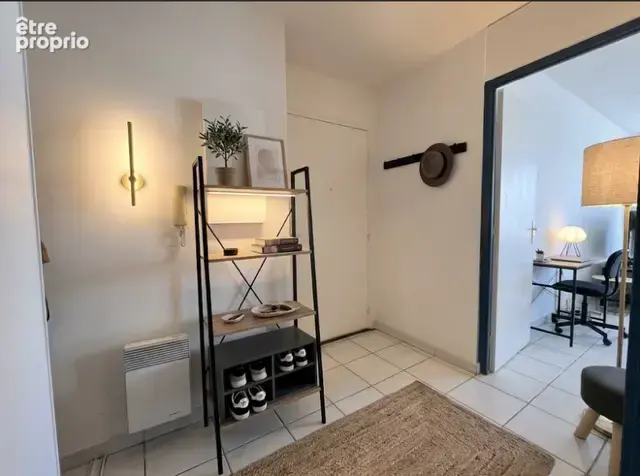 Hyères proche des commerces dans résidence récente avec ascenseur : Appartement avec terrasse et parking priva - photo 4