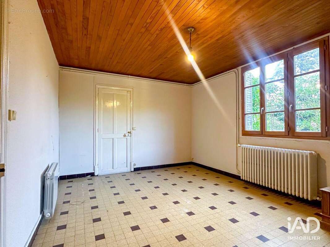 Photo 3 - Maison à VIVIERS