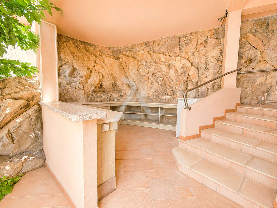 Dans le domaine très exclusif de « marina di fiori » à porto-vecchio villa d’exeption de 354m2 - photo 66
