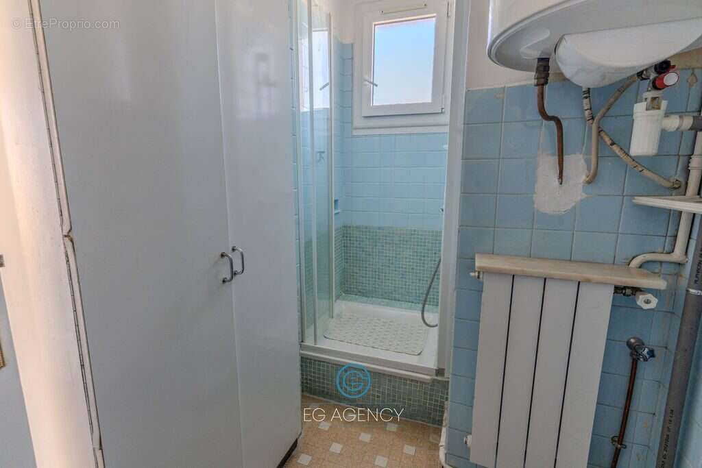 Appartement 56 m² à Marseille-5e  - photo 9