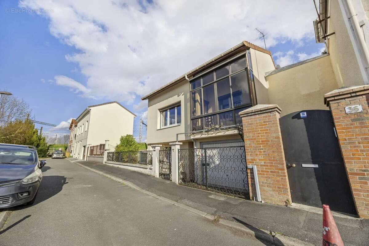 Maison à VITRY-SUR-SEINE