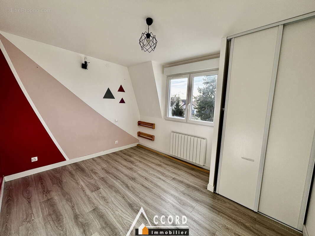 Maison à SARTROUVILLE