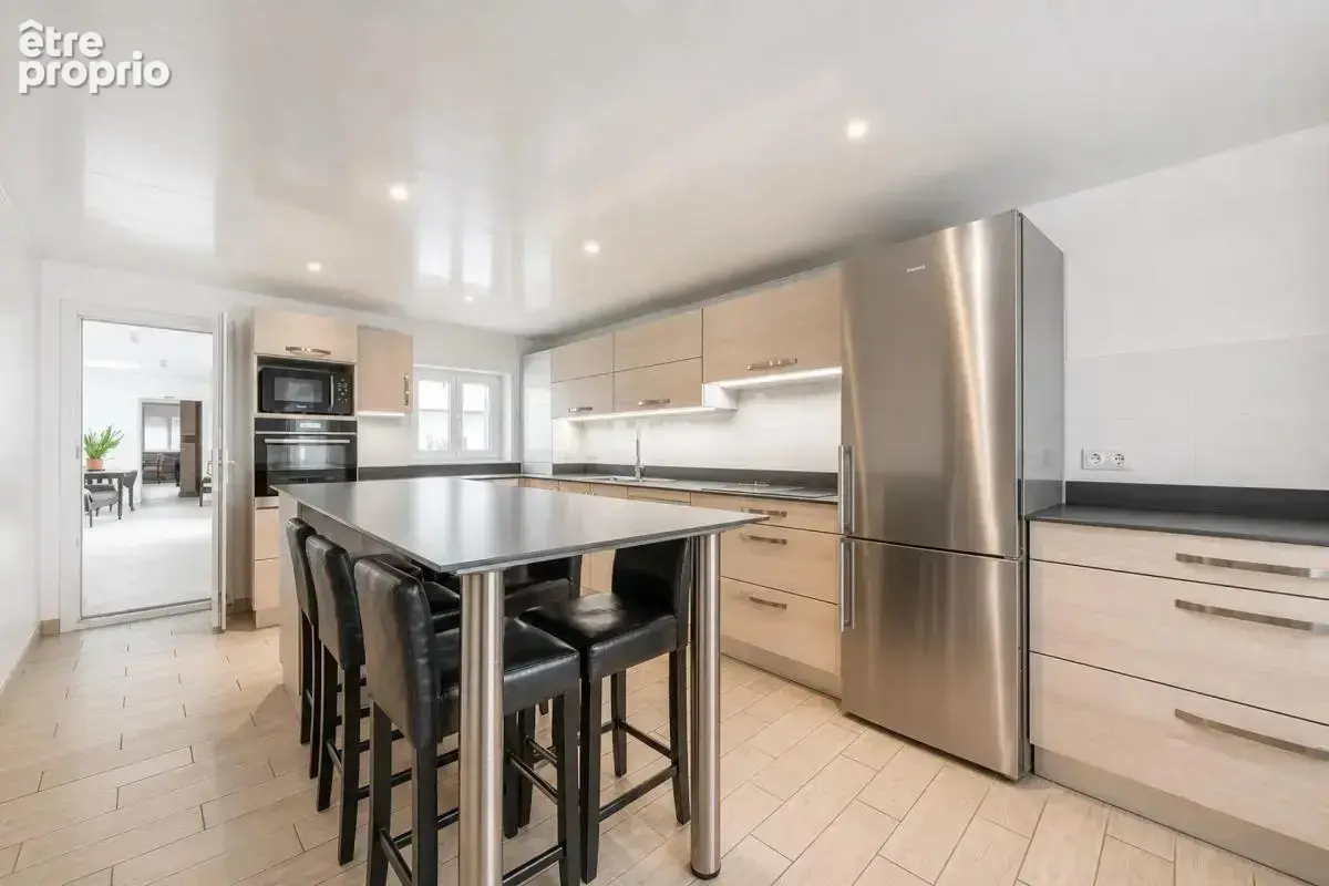 Maison de 11 pièces de 308 m² à Mitry-Mory - photo 3