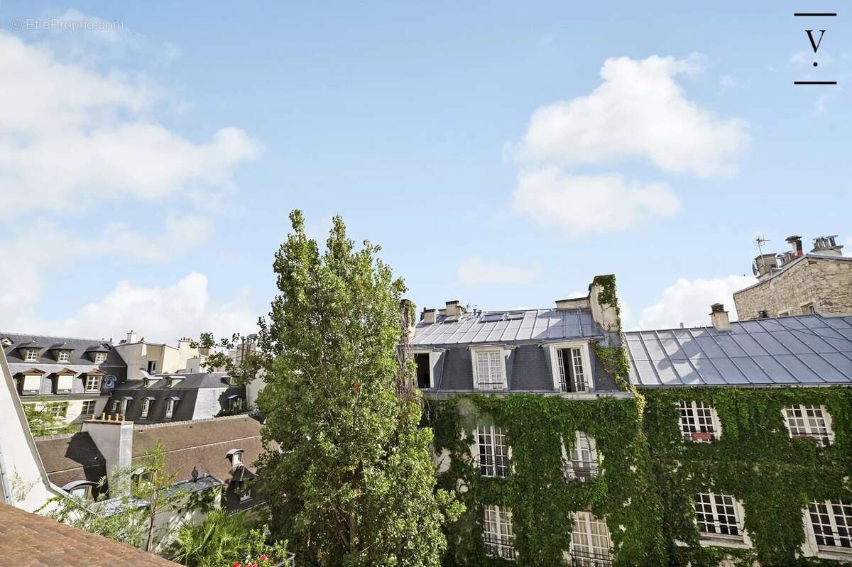 Paris IV – 2P - Dernier étage dans un hôtel particulier - photo 5