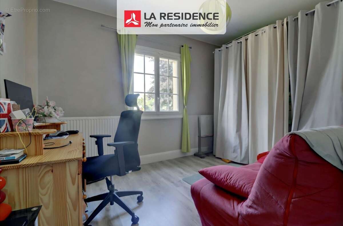 Maison à SAINT-REMY-SUR-AVRE