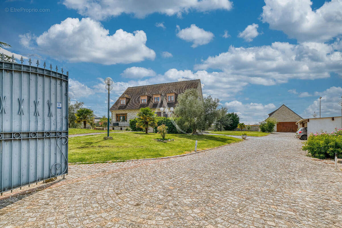 Maison à JOSSIGNY