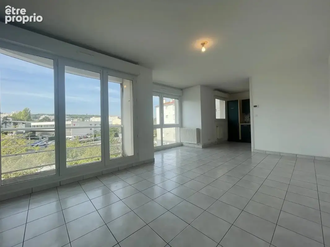 Appartement 3 pièces 62 m² à vendre à Nancy (54000) - photo 2