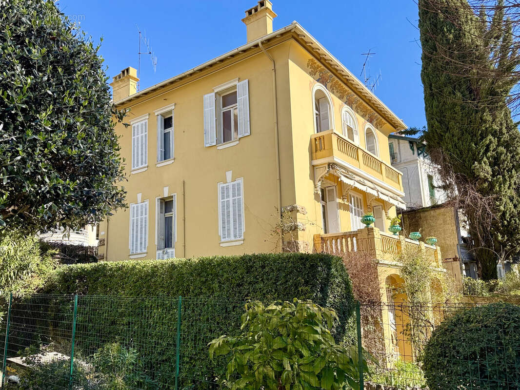 Maison à LE CANNET