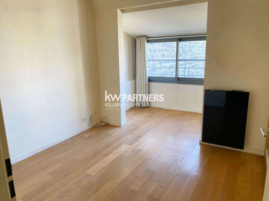 Appartement à PARIS