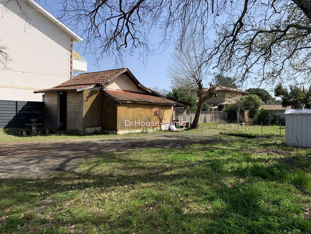 Terrain à ANDERNOS-LES-BAINS