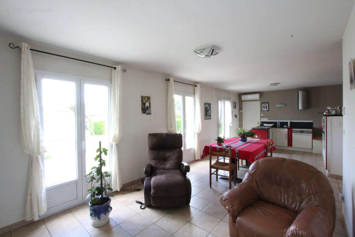 Maison à LA CHARITE-SUR-LOIRE