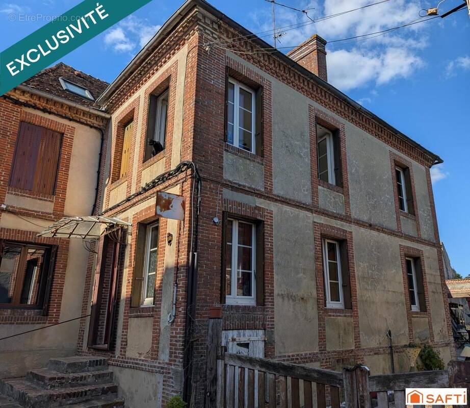 Photo 1 - Maison à CHENNEBRUN