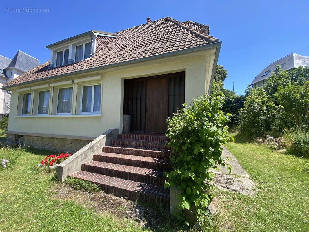 Maison à BLONVILLE-SUR-MER