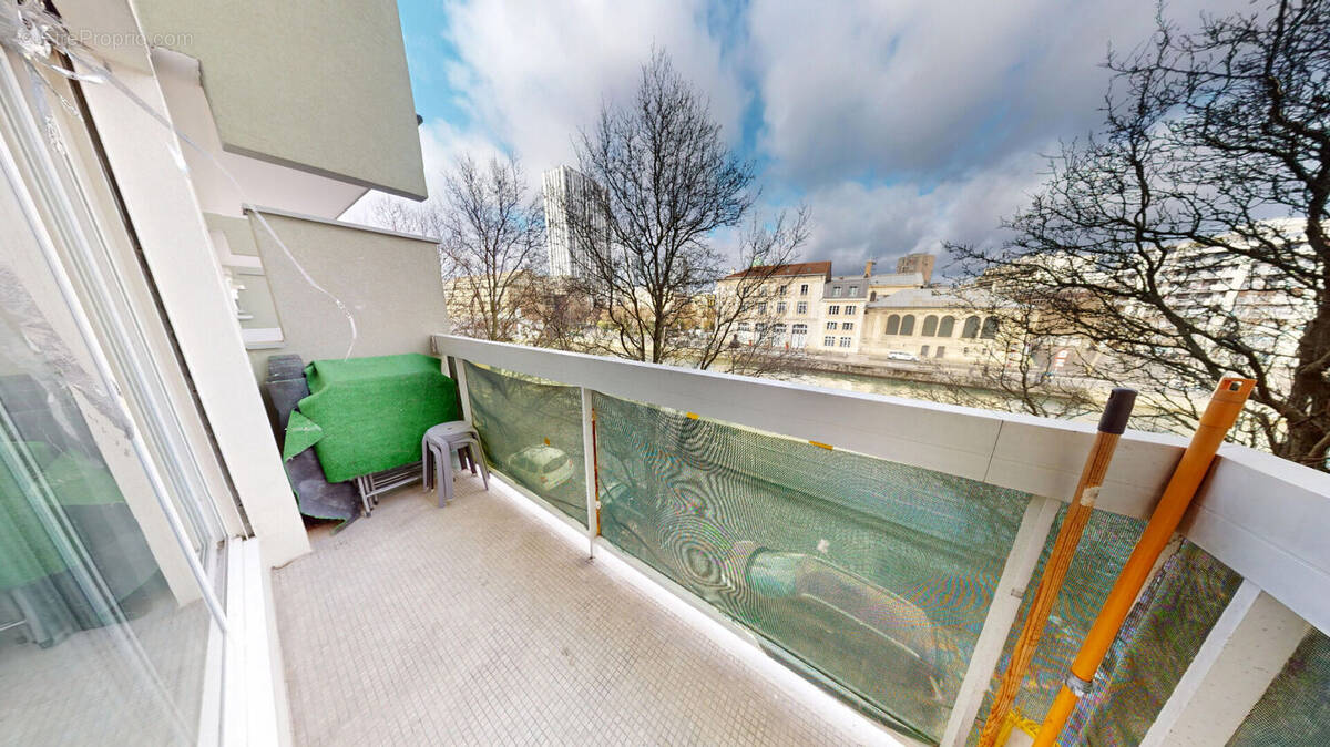 Appartement à PARIS-19E