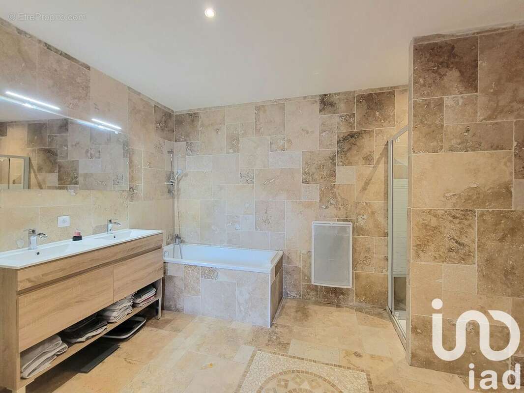 Photo 6 - Maison à LE PETIT-QUEVILLY