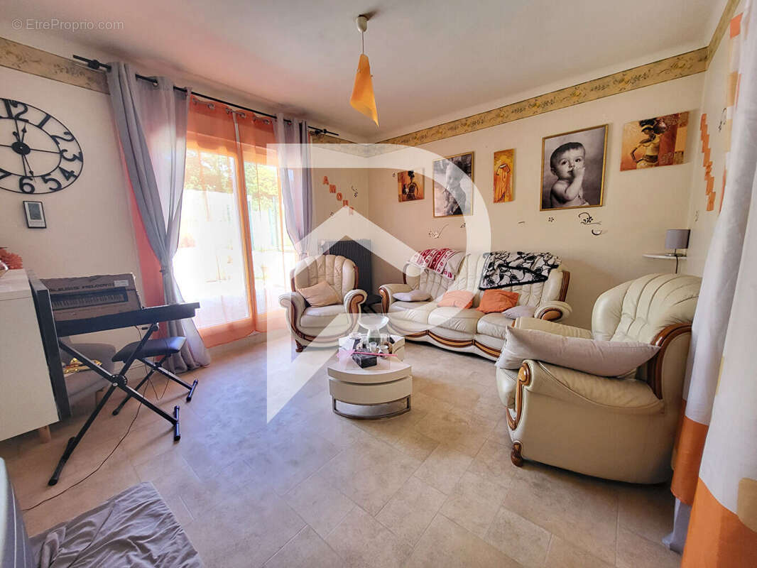 Maison à VITRY-LE-CROISE