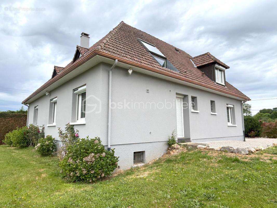 Maison à SAINT-QUENTIN-LA-MOTTE-CROIX-AU-BAILLY